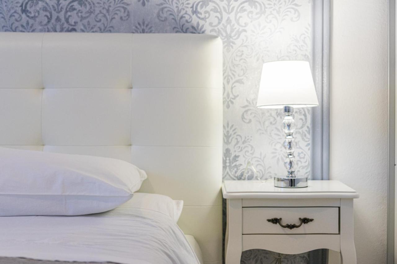 Three Waves Apartment New بولا المظهر الخارجي الصورة