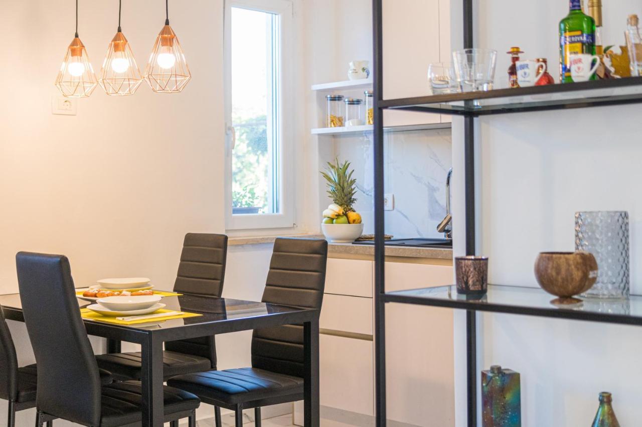 Three Waves Apartment New بولا المظهر الخارجي الصورة