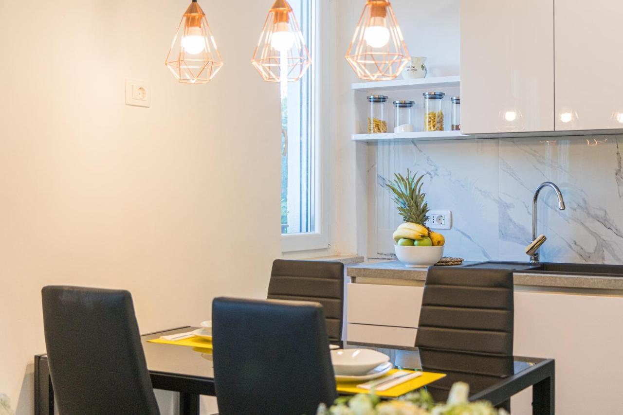Three Waves Apartment New بولا المظهر الخارجي الصورة